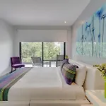 Golfers\' Paradise At Nick Price Residences!