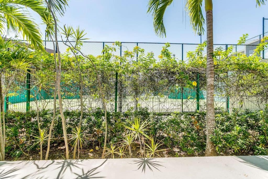 Apartamento Golfers' Paradise At Nick Price Residences!
