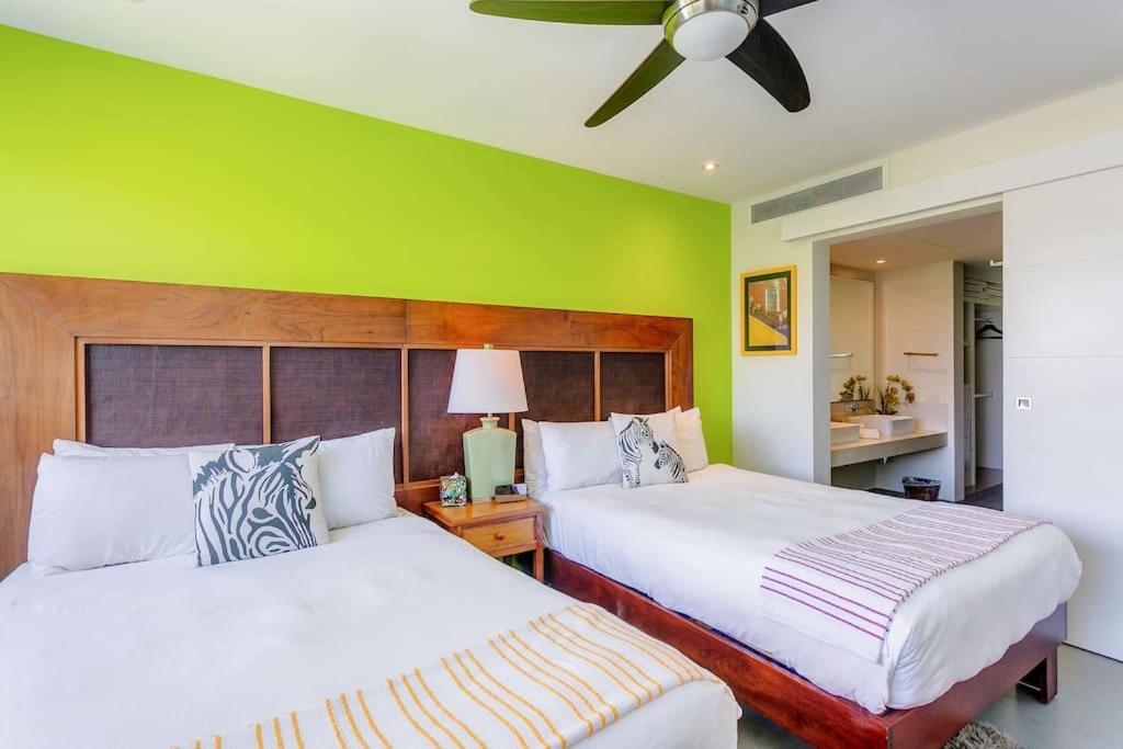 Golfers' Paradise At Nick Price Residences!