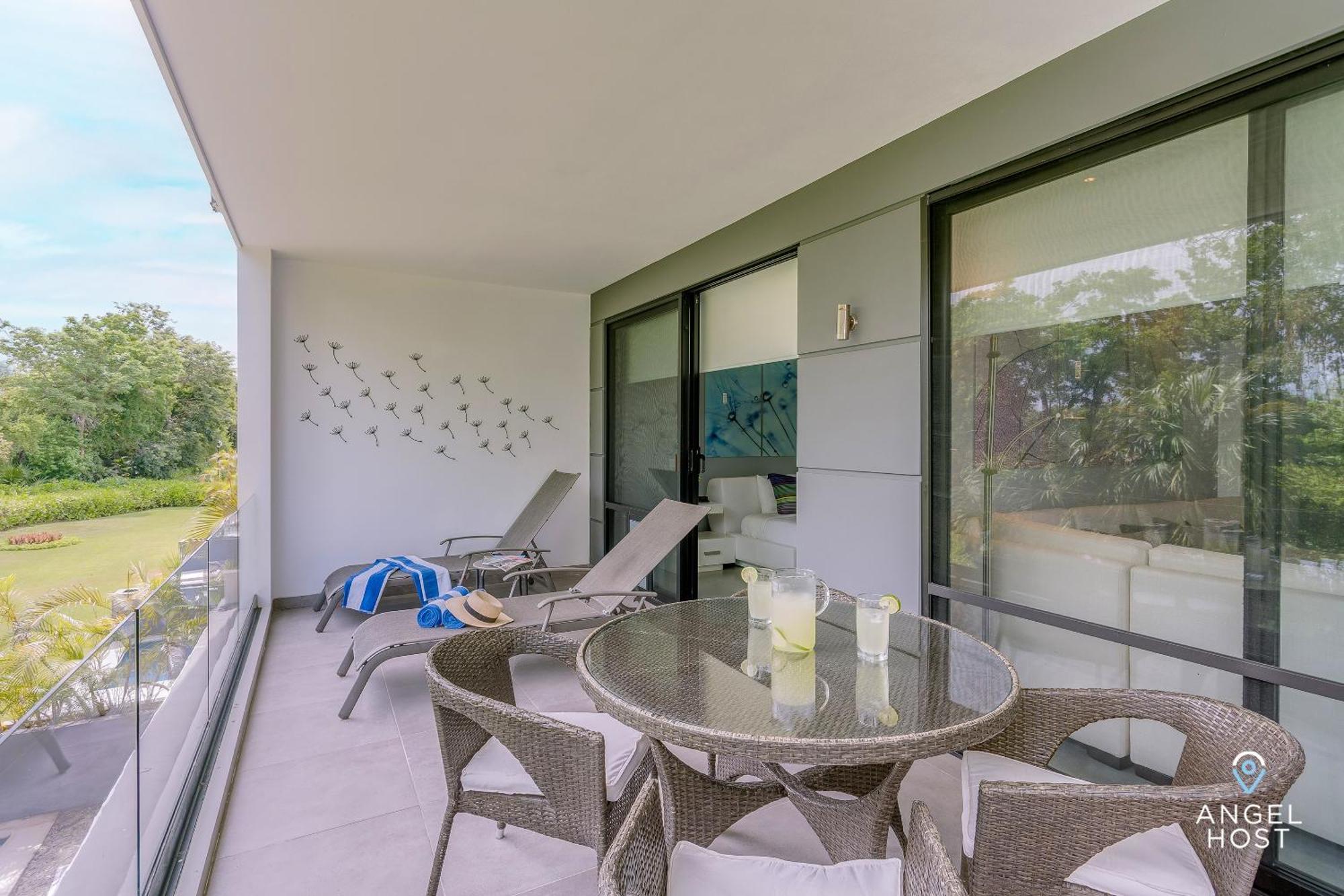 Golfers' Paradise At Nick Price Residences! Playa del Carmen