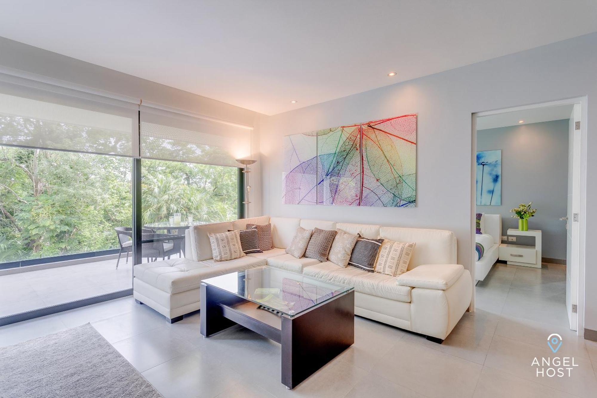Golfers' Paradise At Nick Price Residences!