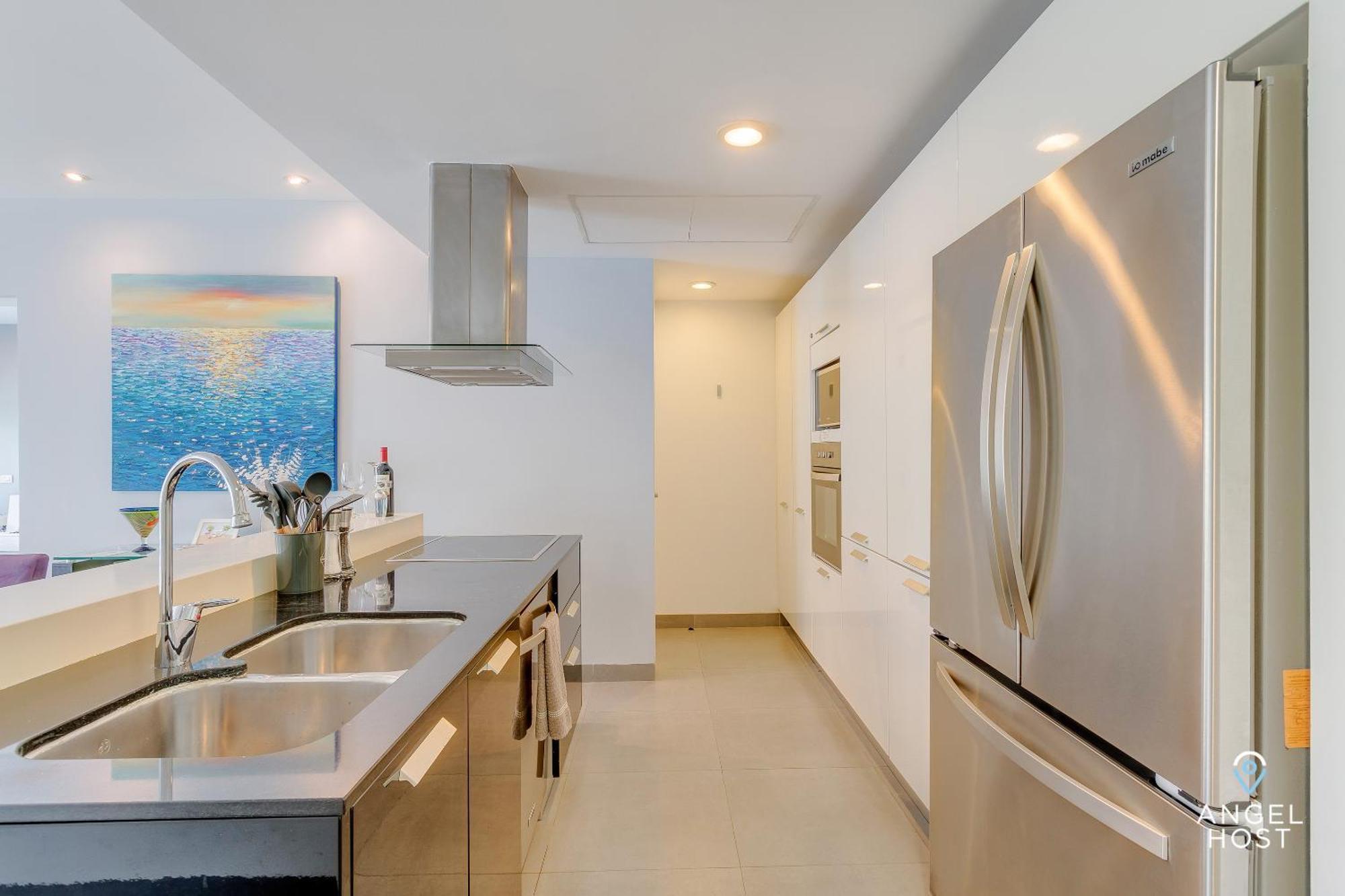 Golfers' Paradise At Nick Price Residences!